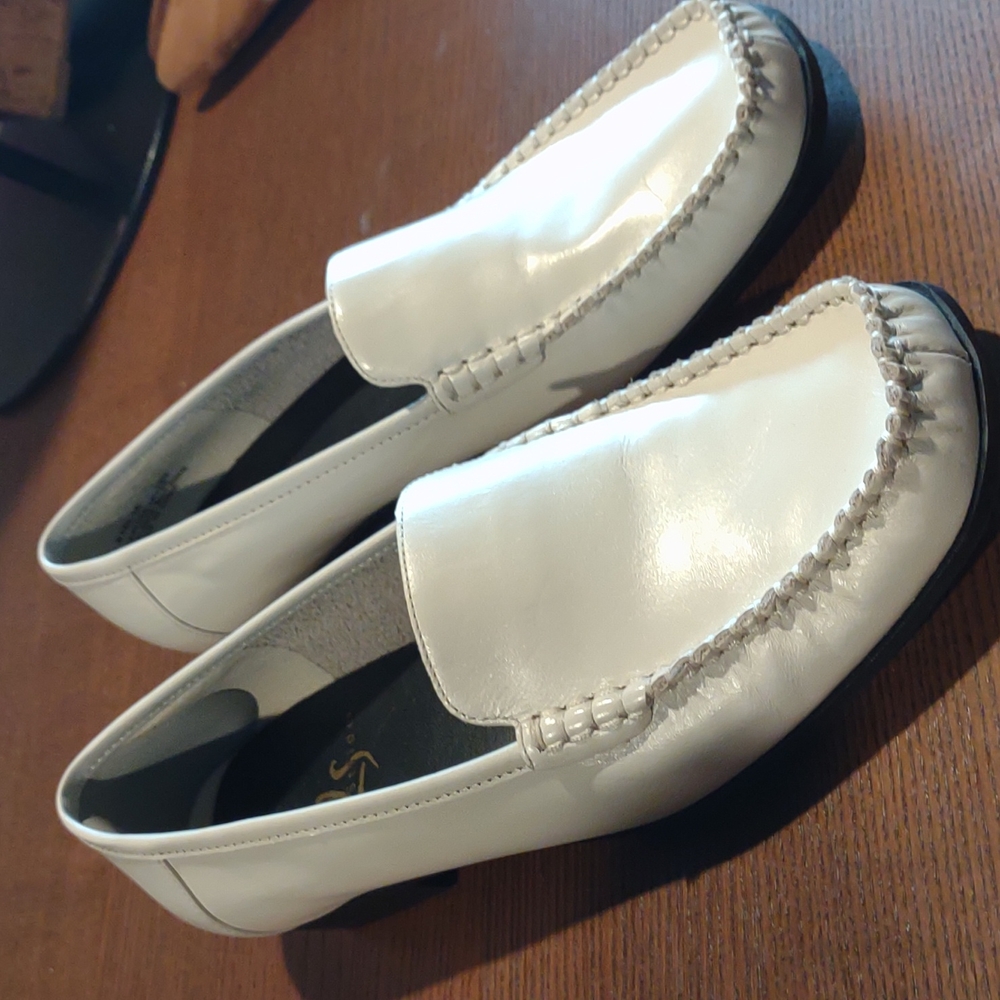 LIFE STRIDE WOMAN MOC TOE LOW HEELS SIZE 10 - Picture 2 of 7